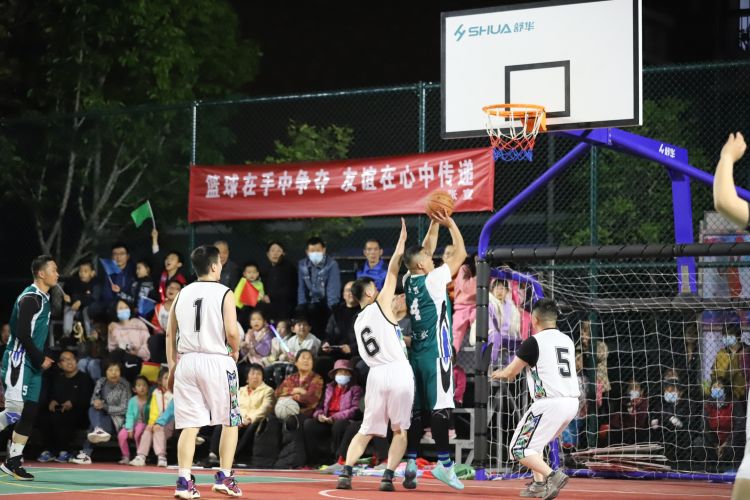 在这个转
