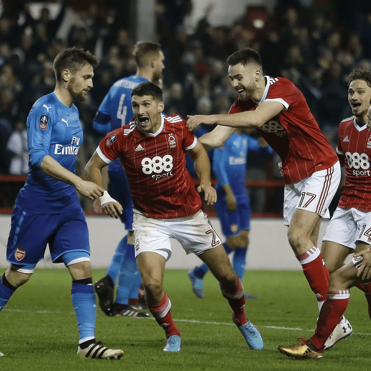 守诱导传球 守诱导传球